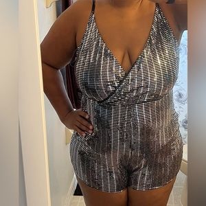 Forever 21 black sequin jumper, size XL